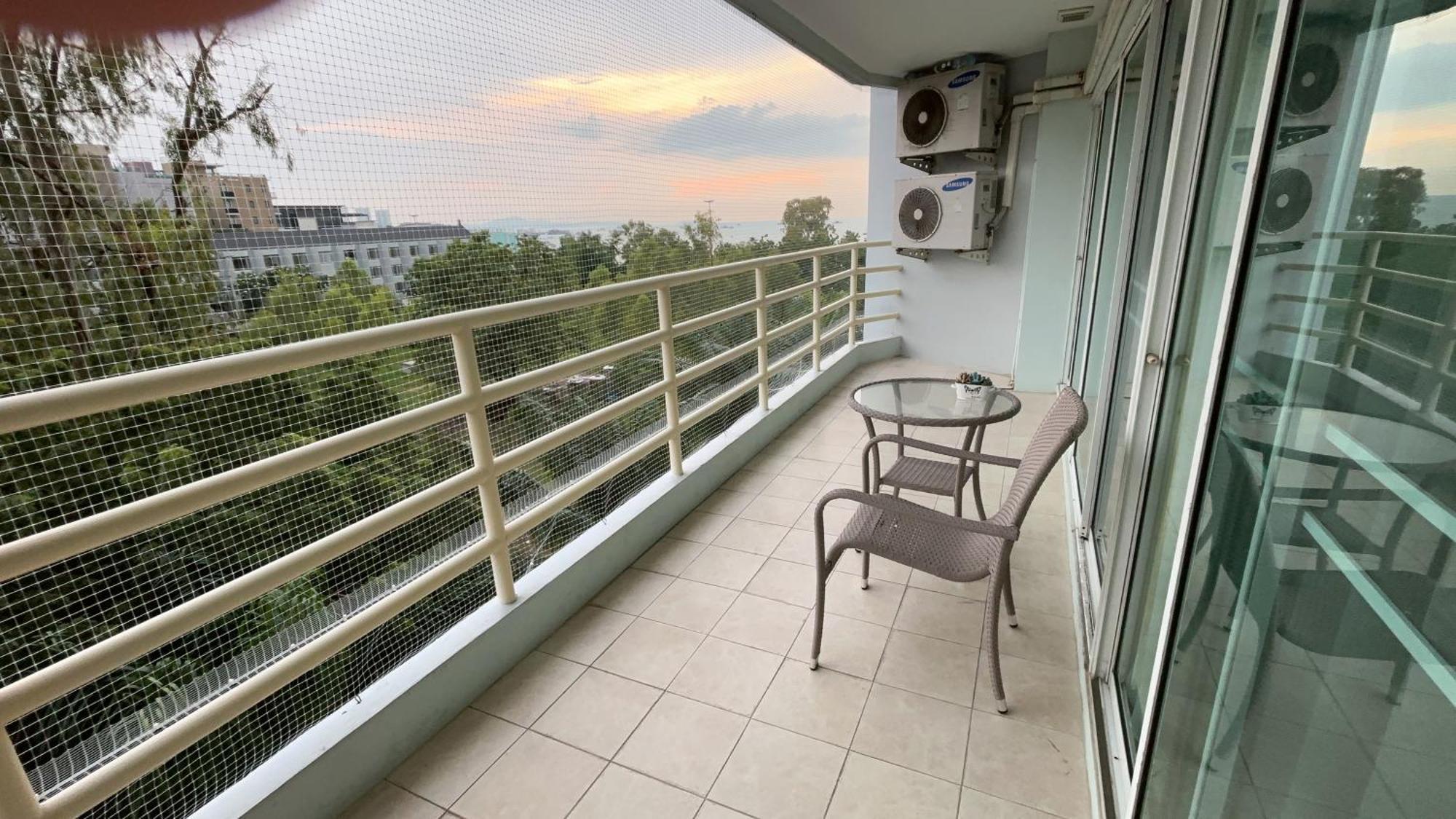 View Talay 6 Pattaya Beach By Anatolia Condo Suite Ngoại thất bức ảnh